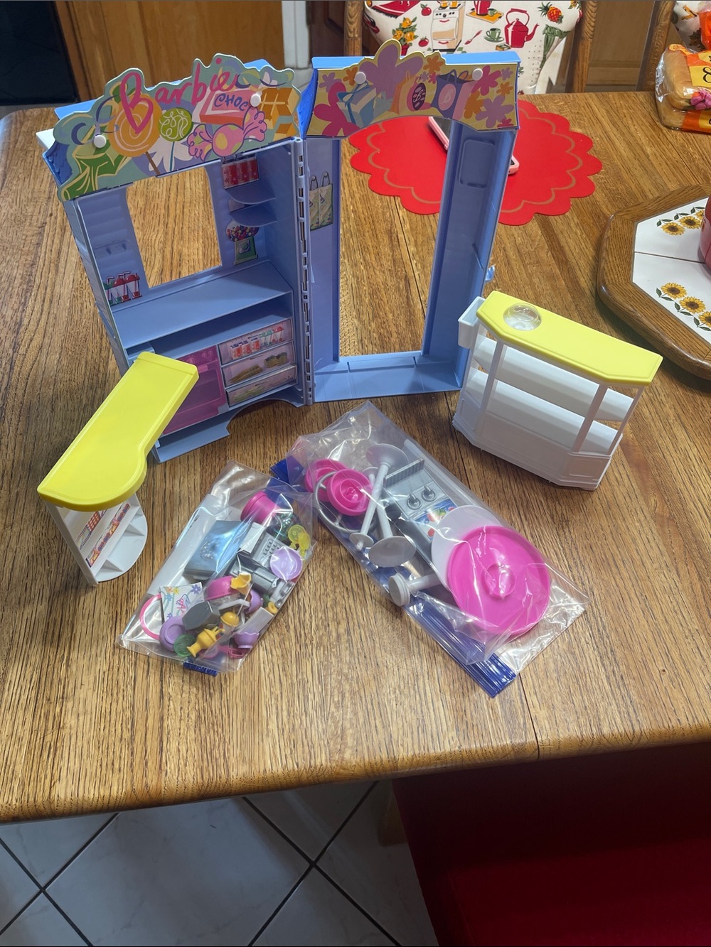 Barbie Cafe Playset with Pink, Purple, Yellow Accents
